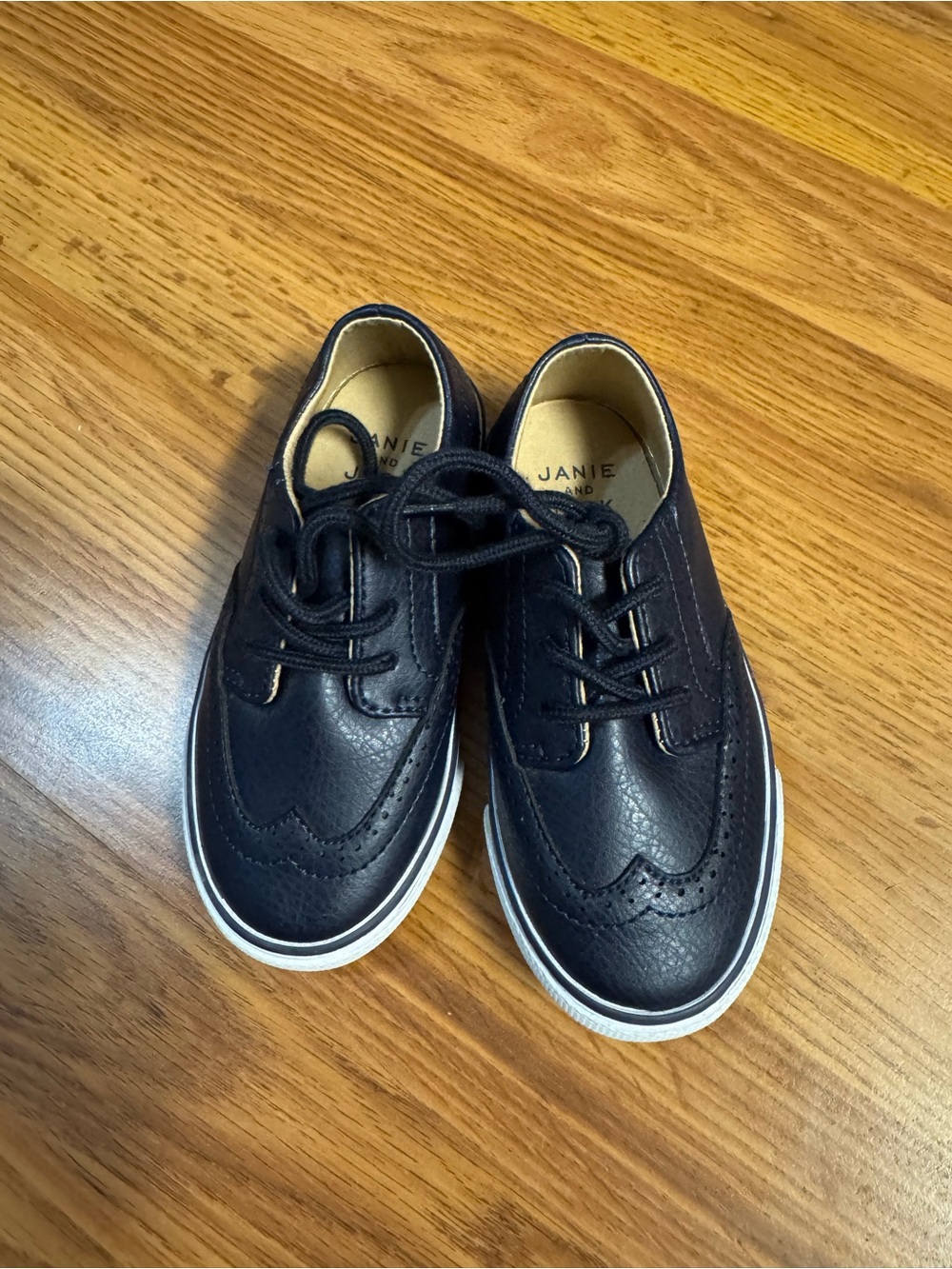 NWOT Janie and Jack Kids' Navy Wingtip Sneakers Size 9